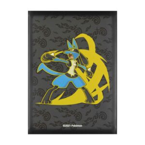 Lot de 65 sleeves du pokémon center de lucario en combattant acharné