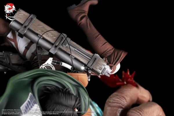 Kitsune Attack on Titan Livai Vs Titan Bestial 600 exemplaires 1-8 Livai Vs Titan Bestial